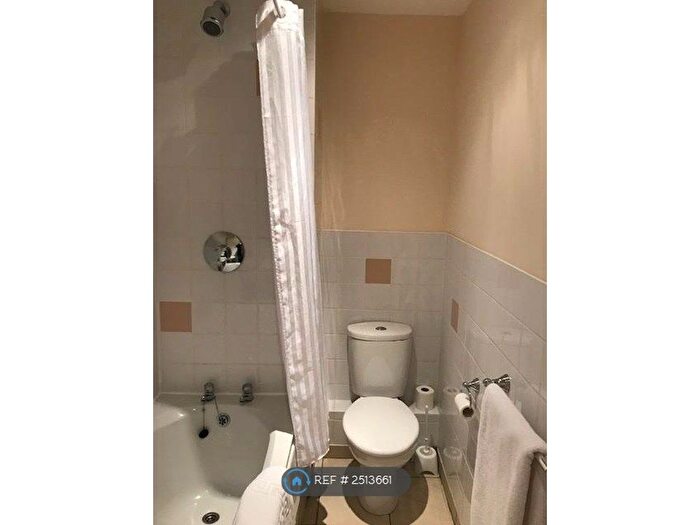 1 Bedroom Flat To Rent In Washington Street, Workington, CA14