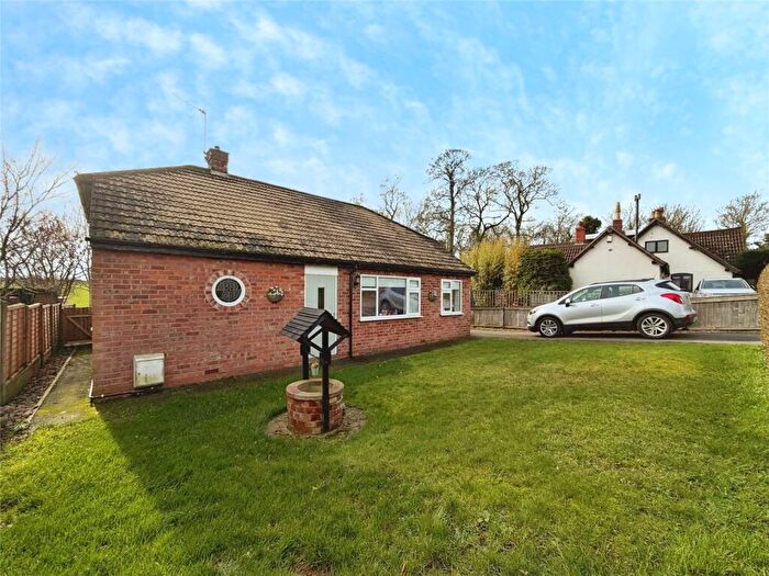 2 Bedroom Bungalow For Sale In Riseholme Lane, Riseholme, Lincoln, Lincolnshire, LN2