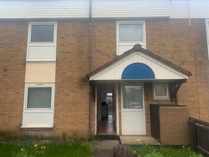 4 Bedroom Terraced House To Rent In Rodney Close, Birmingham, B16