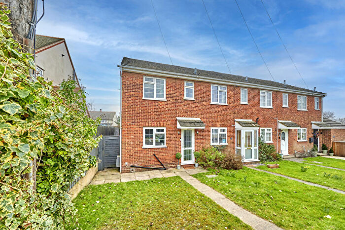 2 Bedroom End Of Terrace House For Sale In High Street, Colney Heath, St. Albans, Hertfordshire, AL4