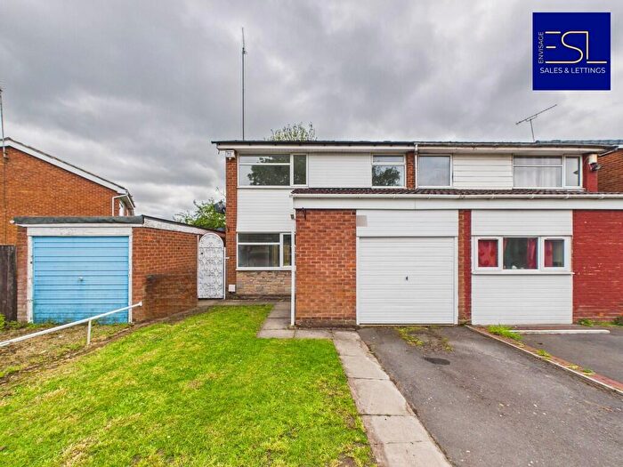 3 Bedroom Semi Detached House For Sale In Mary Herbert Street, Coventry, CV3