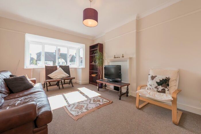 2 Bedroom Apartment To Rent In Staverton Road, London, NW2