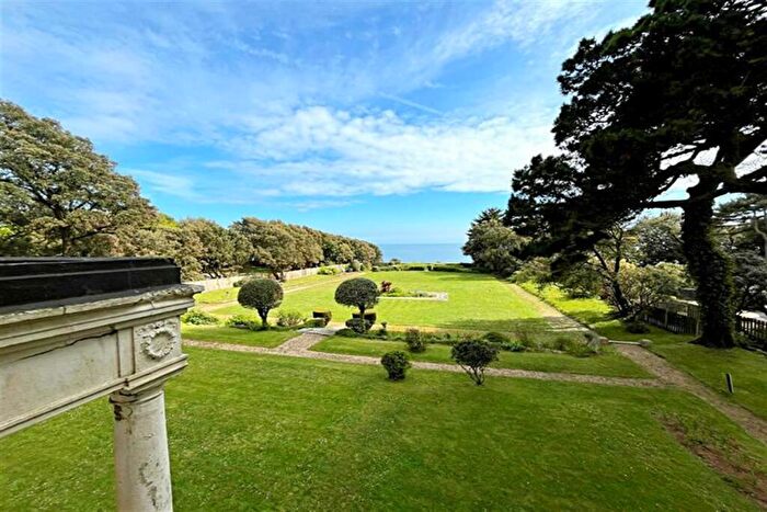 2 Bedroom Flat To Rent In East Cliff, BH1