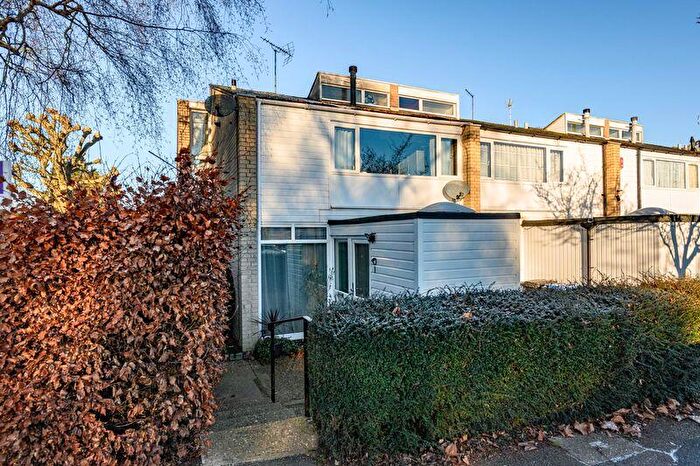 3 Bedroom End Of Terrace House For Sale In Wren Wood, Welwyn Garden City, AL7