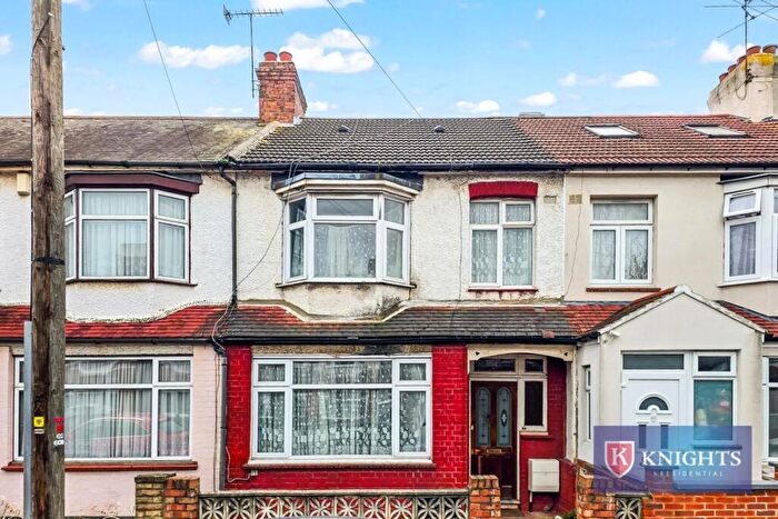 3 Bedroom House For Sale In Hester Road, London, N18