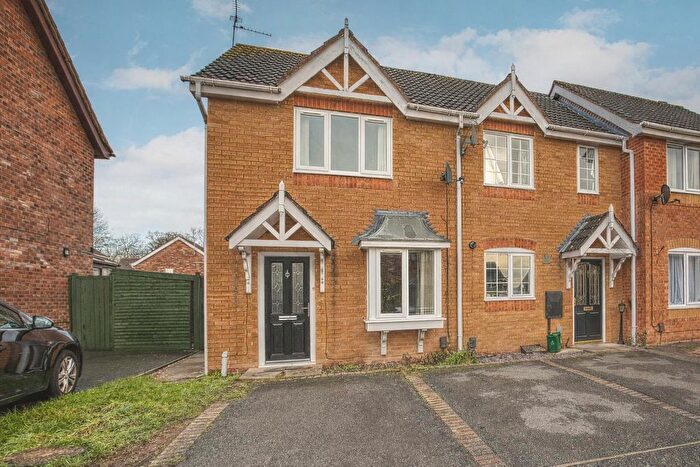 2 Bedroom End Terrace House To Rent In Rossington Drive, Littleover, Derby, DE23