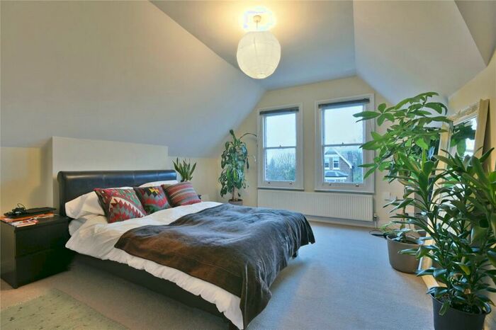 1 Bedroom Flat To Rent In Minster Road, Cricklewood, NW2