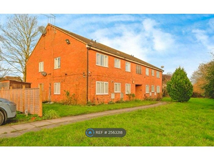 2 Bedroom Flat To Rent In Landau Way, Broxbourne, EN10