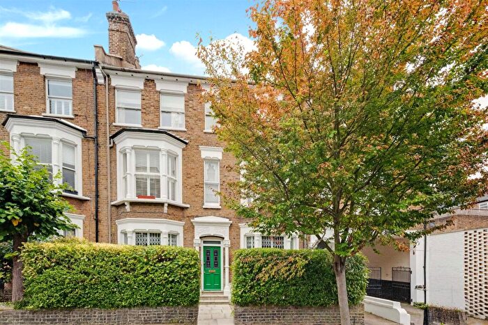 2 Bedroom Apartment For Sale In Courthope Road, South End Green, NW3