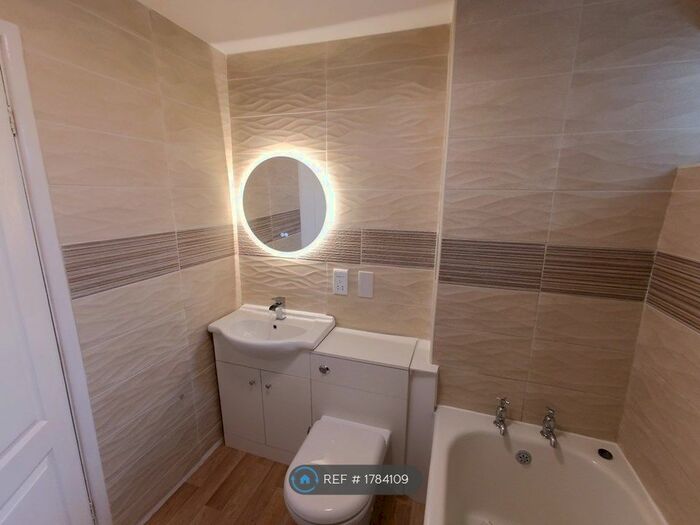 1 Bedroom Flat To Rent In Argosy Avenue, Blackpool, FY3