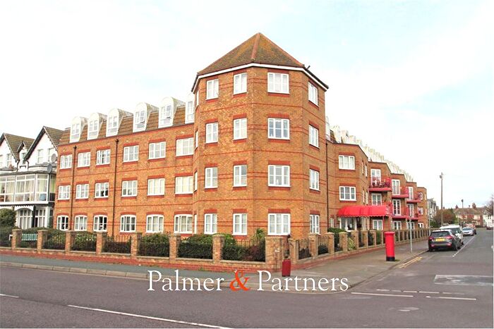 1 Bedroom Flat For Sale In Edith Road, Clacton-On-Sea, Essex, CO15