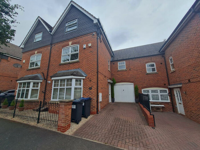 4 Bedroom Terraced House To Rent In Brandwood Crescent, Kings Norton, Birmingham, B30