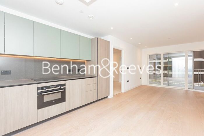 1 Bedroom Flat To Rent In Chelsea Botanica, Watermeadow Lane, SW6