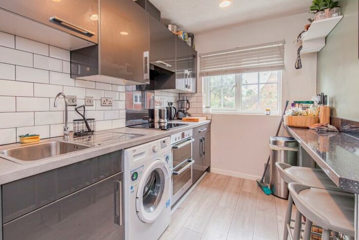 1 Bedroom Maisonette To Rent In Coltsfoot Leyes, Bicester, OX26