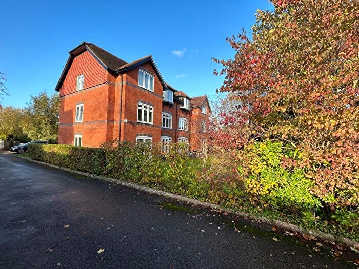 2 Bedroom Apartment To Rent In Cranley Road, Guildford, GU1
