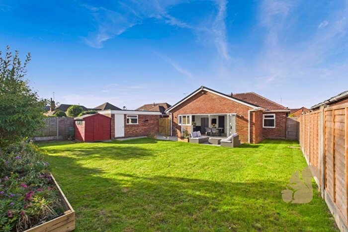 3 Bedroom Detached Bungalow For Sale In King Harold Road, Colchester, CO3