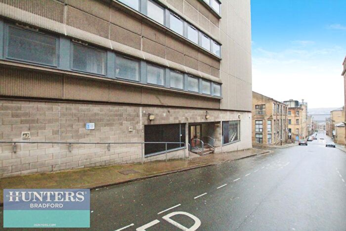 Studio To Rent In Olicana House, Chapel Street, Bradford, BD1