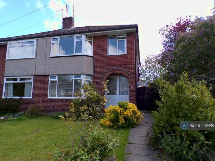 3 Bedroom Semi-Detached House To Rent In Dell Close, Wirral, CH63