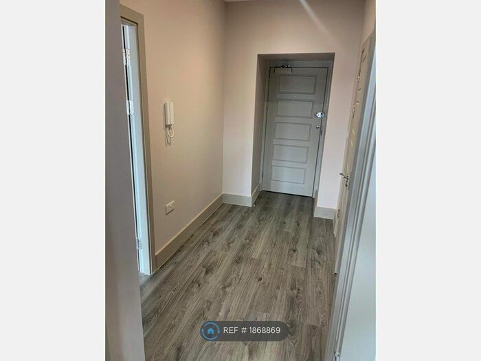 1 Bedroom Flat To Rent In Cube House, Stoke Mandeville, Aylesbury, HP22