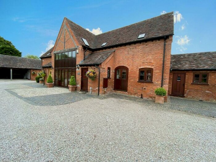 2 Bedroom Barn Conversion To Rent In Wolverton, Stratford-upon-Avon, CV37
