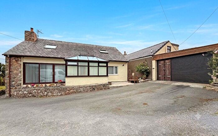4 Bedroom Detached House For Sale In Llanllechid, Bangor, Gwynedd, LL57