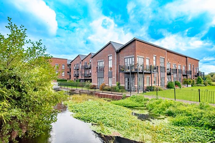 2 Bedroom Flat For Sale In Gresham Park Road, Woking, GU22