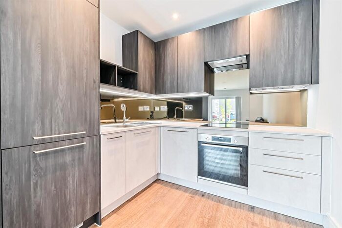 1 Bedroom Apartment To Rent In Fairhaven Drive, Reading, RG2 - Photo 2