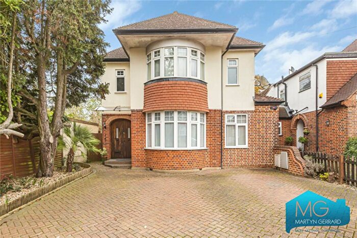 5 Bedroom Detached House For Sale In Westfield Road, Mill Hill, NW7