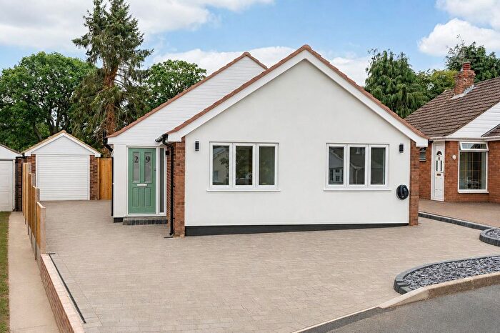 3 Bedroom Detached Bungalow To Rent In Brookside Crescent, Cuffley, EN6