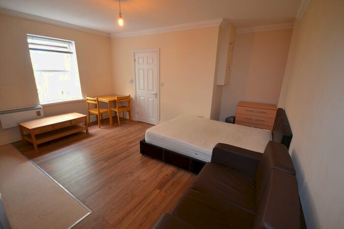 1 Bedroom Studio To Rent In London Road, Reading, Berkshire, RG1