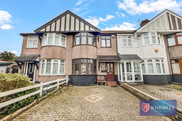 3 Bedroom Terraced House For Sale In Hamilton Avenue, London, N9