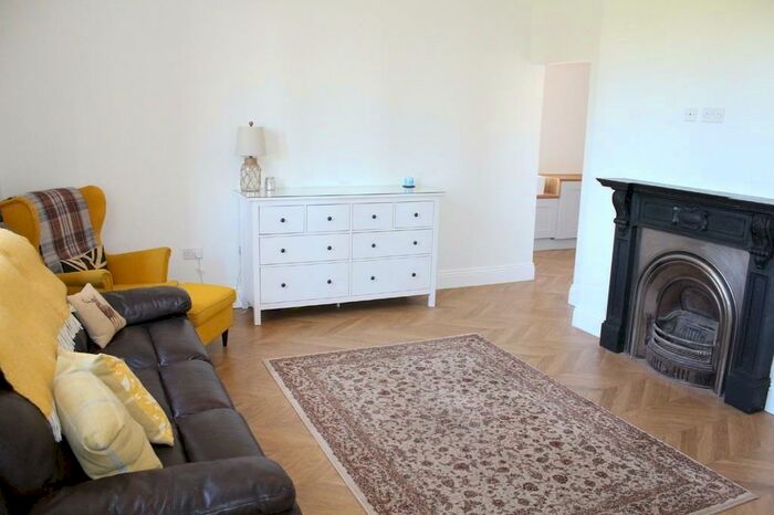 2 Bedroom Apartment To Rent In The Rectory, Hulton St, M5