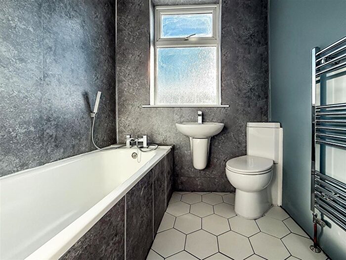 1 Bedroom Flat For Sale In Copnor Road, Portsmouth, PO3