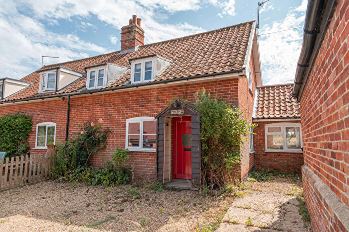 3 Bedroom Semi Detached House For Sale In Shop Lane, Little Glemham, IP13