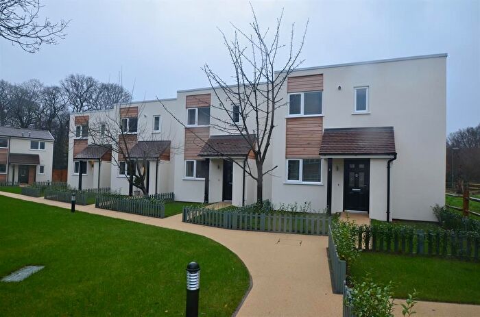 2 Bedroom End Terrace House To Rent In Oak Glade, Epsom, KT19