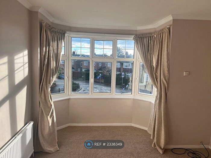 1 Bedroom Flat To Rent In Cambridge Road, Raynes Park, SW20