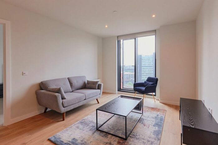2 Bedroom Flat To Rent In Aspin Lane, Manchester, M4