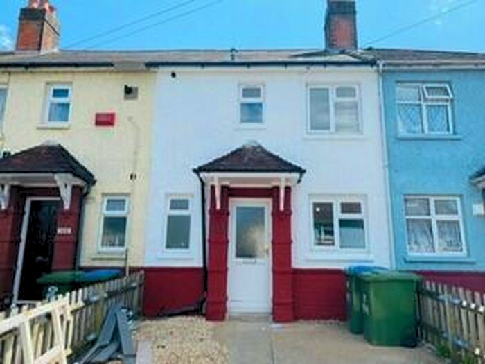 4 Bedroom Terraced House To Rent In Bluebell Road, Southampton, Hampshire, SO16