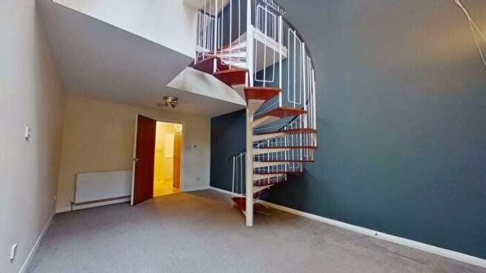 1 Bedroom Flat To Rent In Miller Street, Glasgow, G1