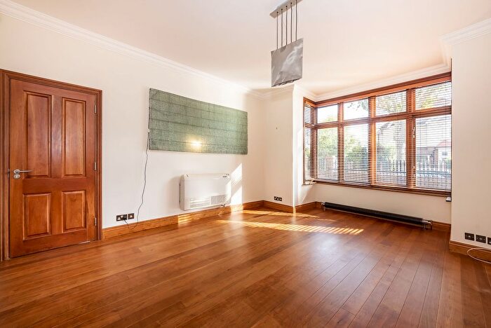 6 Bedroom Detached House To Rent In Cole Park Road, St Margaret's, TW1