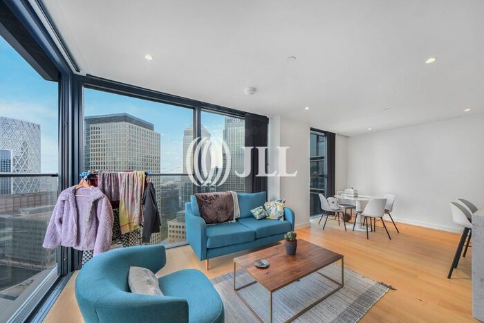 2 Bedroom Flat To Rent In Hampton Tower, Marsh Wall, E14