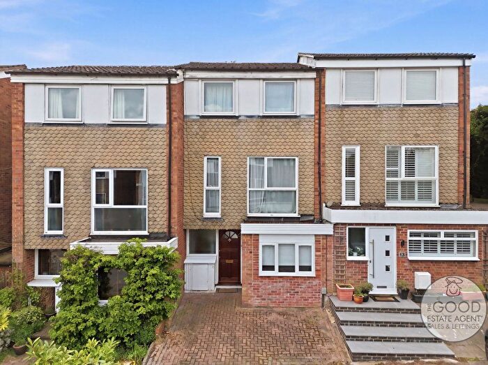 3 Bedroom Terraced House For Sale In Church Close, Loughton, IG10