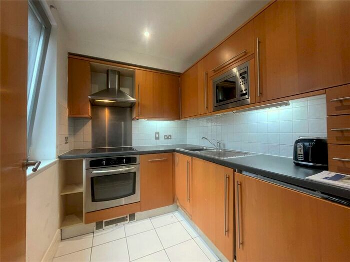 1 Bedroom Apartment To Rent In Park Street, Croydon, Surrey, CR0