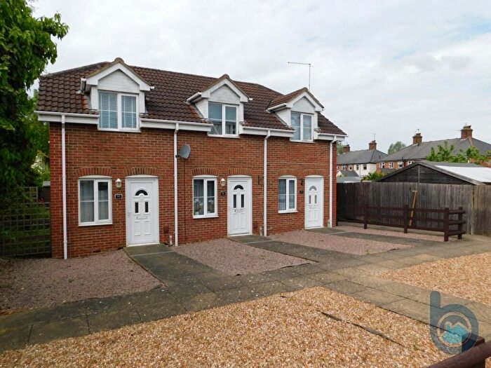1 Bedroom End Of Terrace House To Rent In South Street, Peterborough, Cambridgeshire, PE2