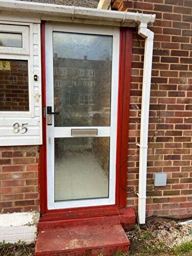 2 Bedroom Detached Bungalow To Rent In Queens Drive, Bedford, MK41