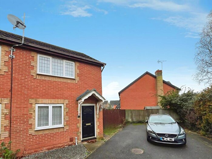 2 Bedroom Semi-Detached House For Sale In Lornas Field, Hampton Hargate, Peterborough, PE7