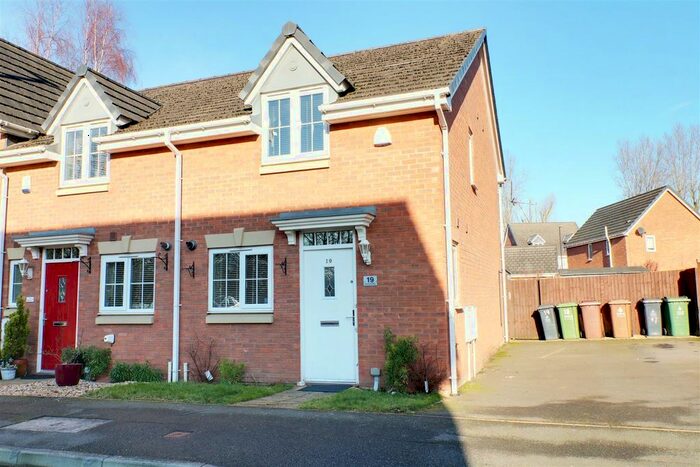 2 Bedroom End Of Terrace House To Rent In Bramcote Way, Rushall, Walsall, WS4