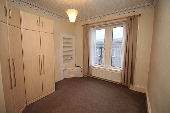 1 Bedroom Flat For Sale In Dempster Street, Greenock, PA15