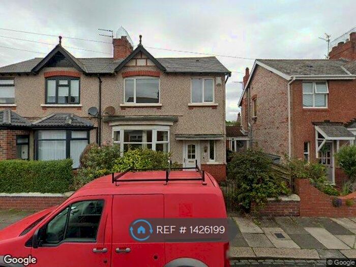 3 Bedroom Semi-Detached House To Rent In Hedley Avenue, Blyth, NE24