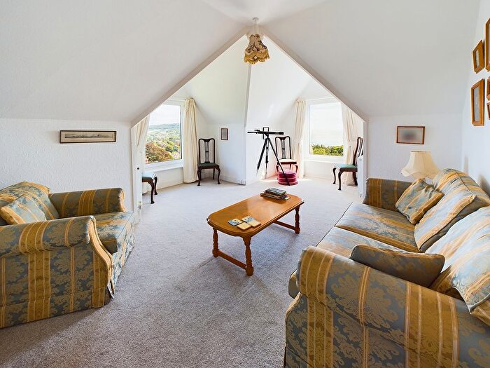 2 Bedroom Flat For Sale In Moorcourt Close, Sidmouth, EX10
